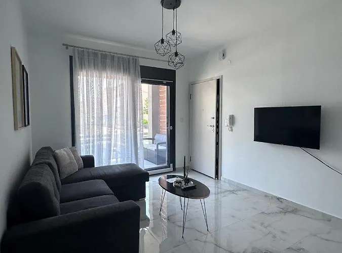 ἕαr Exceptional Néa Péramos