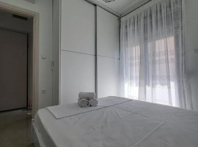 ἕαr Exceptional Néa Péramos