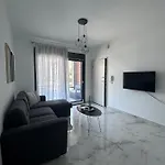 ἕαr Exceptional Néa Péramos